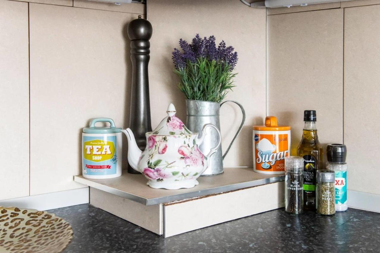 Guestready - Cosy Home 5 Minutes From Waverley! Edimburgo Exterior foto